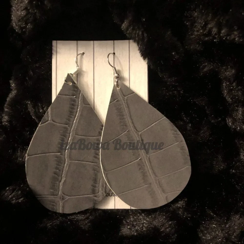 Grey Gator Teardrop Faux Leather Earring  ER1699  Handmade NWT Boutique